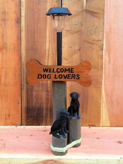 Welcome Dog Lovers (2) Solar Lamp